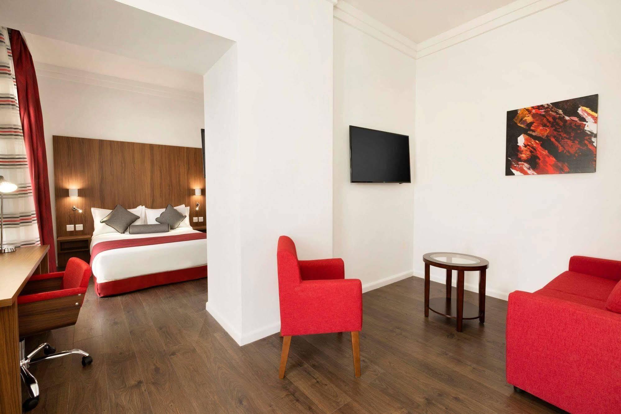 Ramada Encore Al Khobar Olaya Exterior photo
